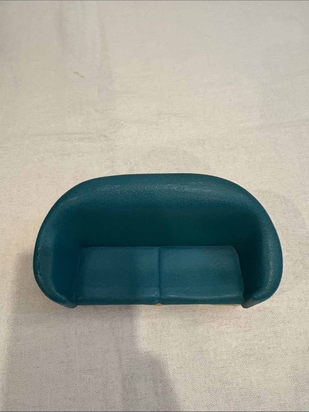 Toy Couch - Picture 2 of 8